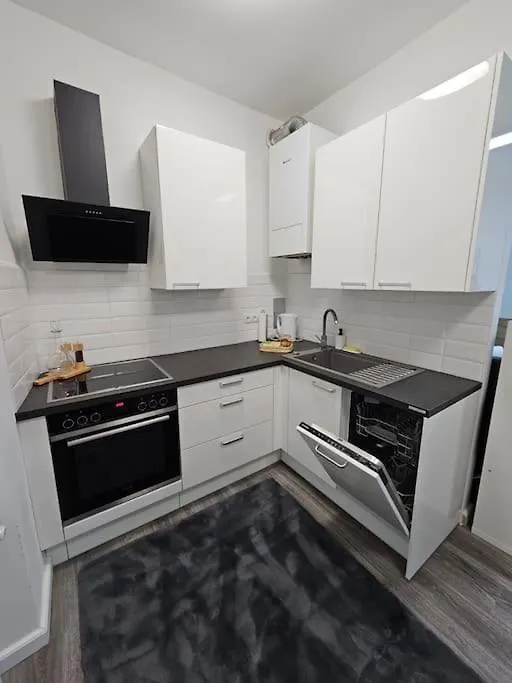 Affordable Suite In Vienna'S Hotpoint 0*, Vienna